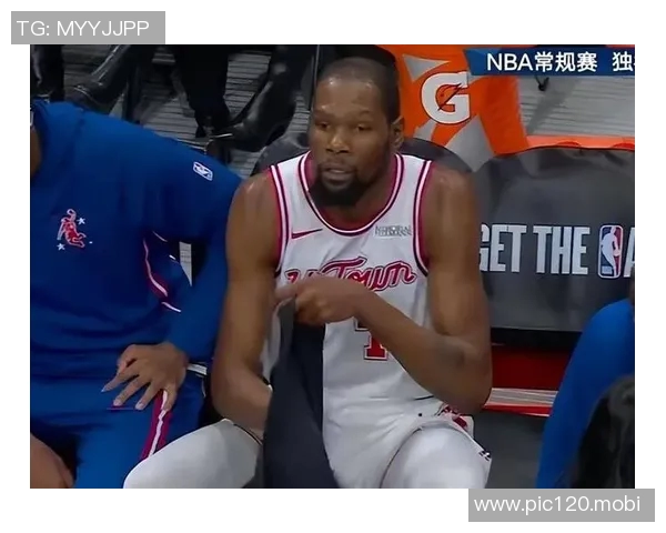 杜兰特全场10投6中，三分5中2得到20分1篮板4助攻1抢断1封盖